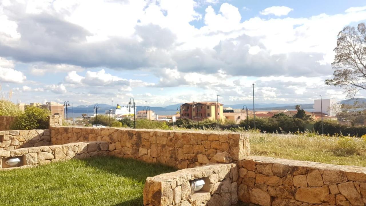 Residence Cala Moresca Гольфо-Аранчи Экстерьер фото